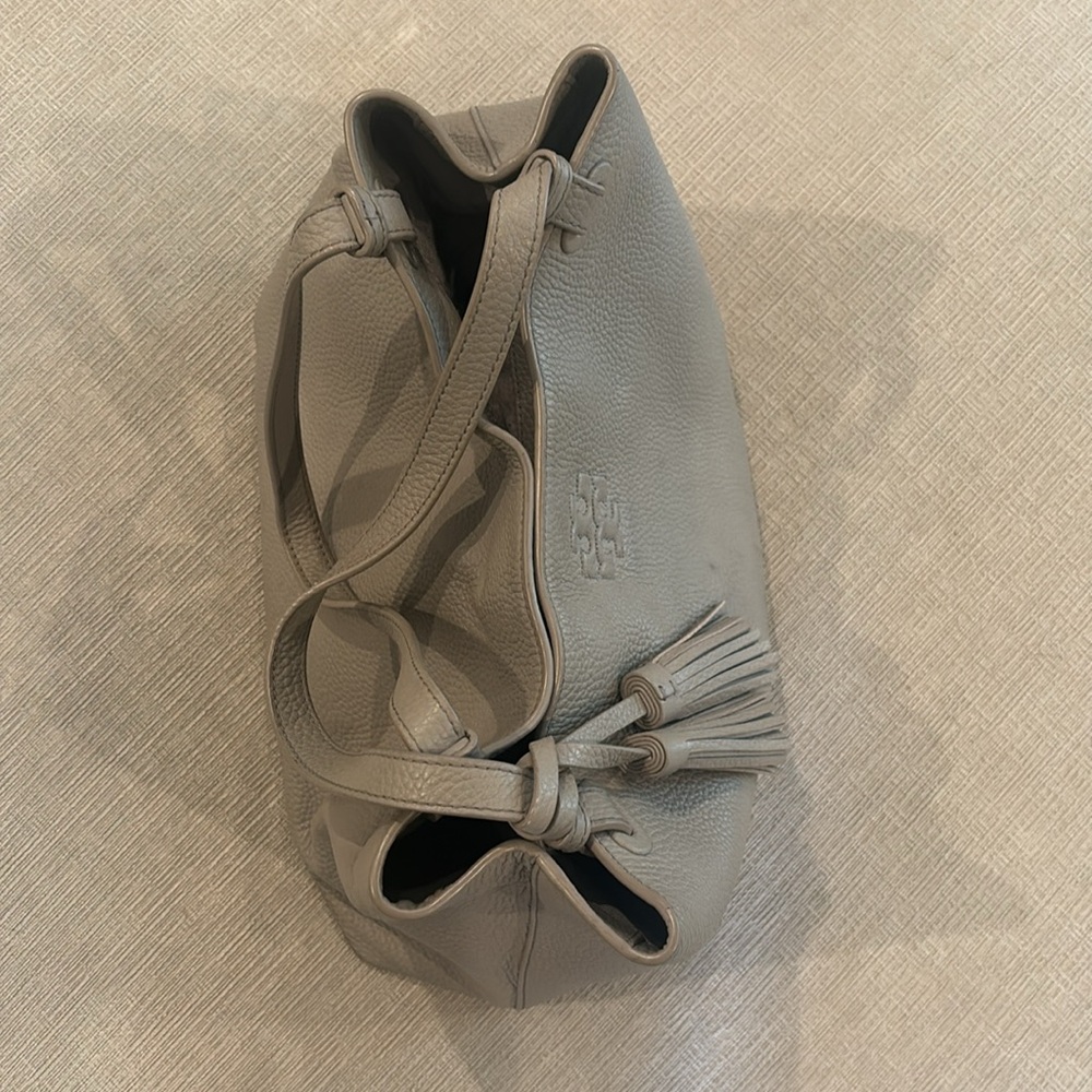 Tory Burch light grey shoulder bag - Picture 3 of 4